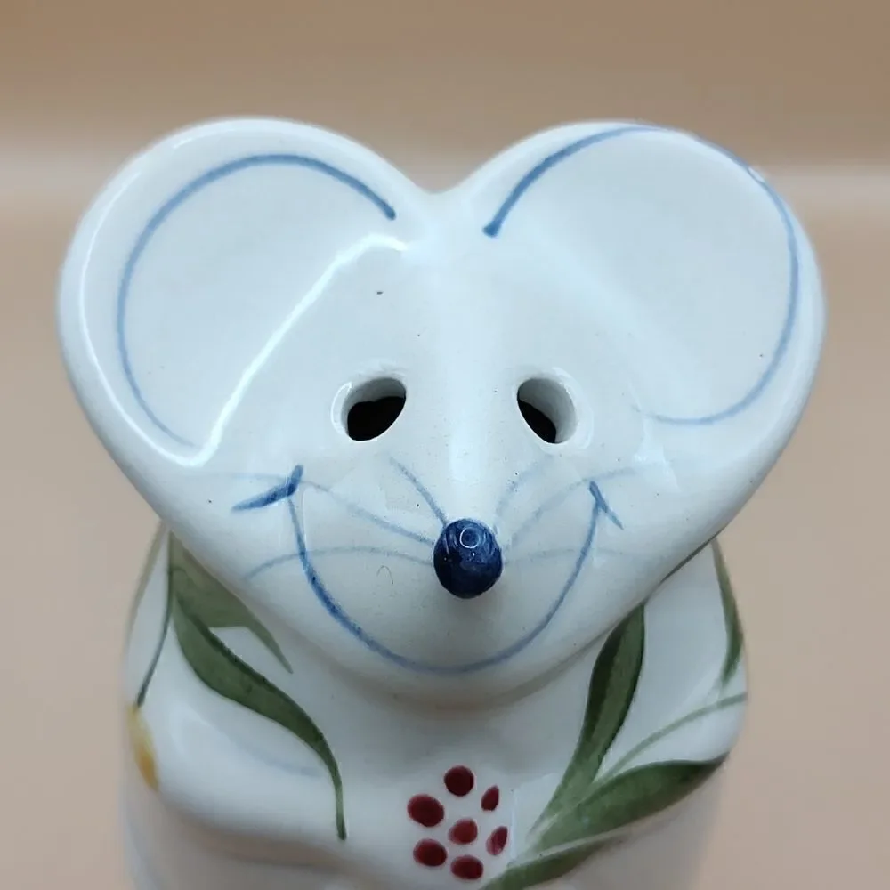 Vintage Gates-Ware Ceramic Mouse Cheese Shaker